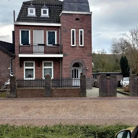 Oud Kloosterhuis In Rimburg Apartment Landgraaf